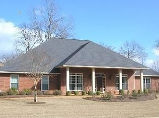 131 Tuxford Rd, Starkville, MS 39759