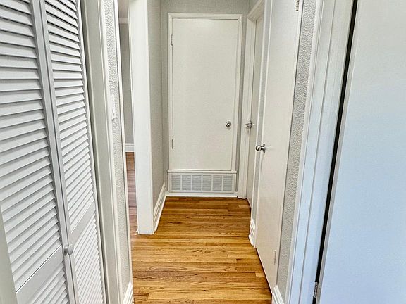5th image of 2051 Rexford Way