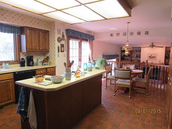 Ceramic Brick/Center Island