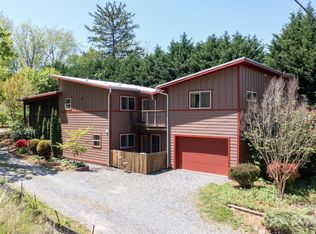 37 Howard St, Asheville, NC 28806