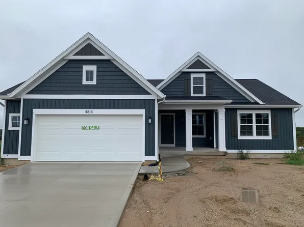 4814 Bethpage Dr NW, Comstock Park, MI 49321