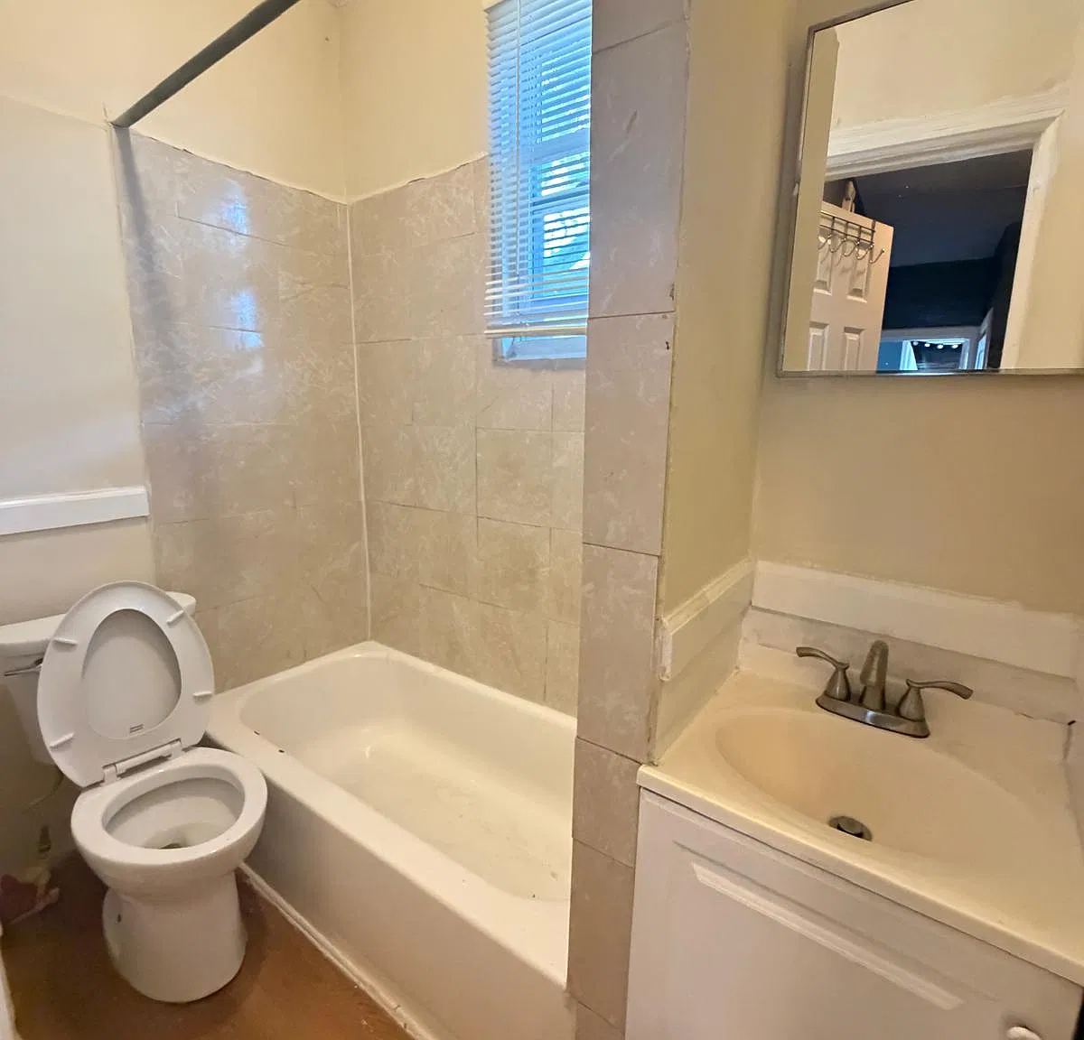 2 bed, 850 sqft, $1,550 — Photo 4