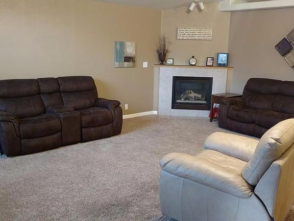 3rd image of 1212 Wedgewood Dr