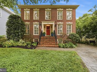 616 26th St S, Arlington, VA 22202