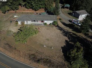 54824 Robinson Rd, Coquille, OR 97423
