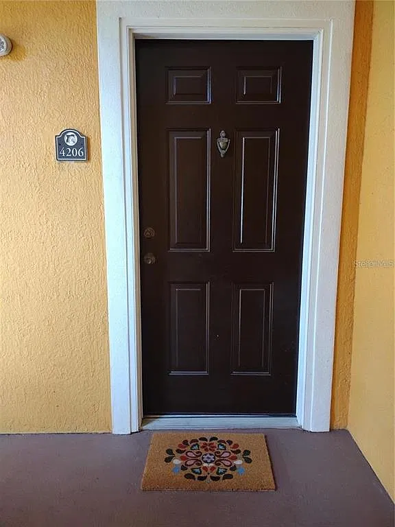2 bed, 2.0 bath, 1093 sqft, $1,700 — Photo 2