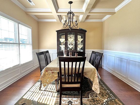 2nd image of 2880 McManus Cir