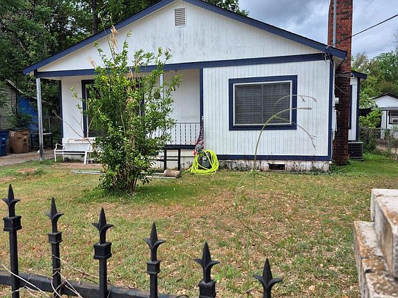 2nd image of 604 Springdale Rd