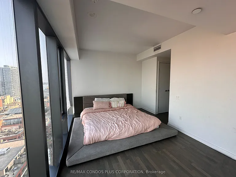 60 Colborne St #2102 — Photo 7