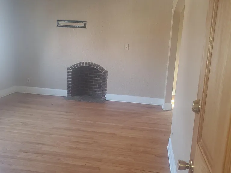17147 Monica St #2-1 — Photo 11