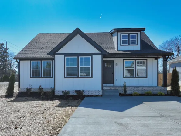 87 Plumlee Dr, Hendersonville, TN 37075