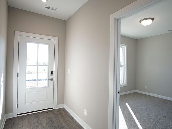 2nd image of 5134 Goldfinch Dr