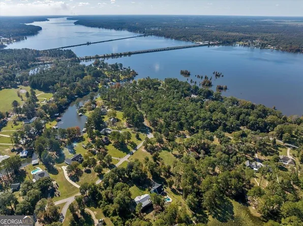 125 N Valhalla Ct, Cordele, GA 31015