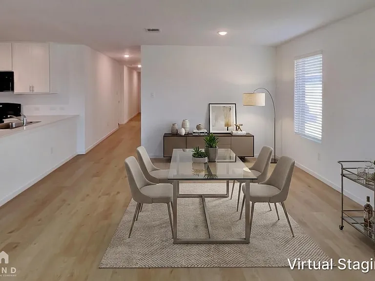 9624 NW 123rd St — Photo 3