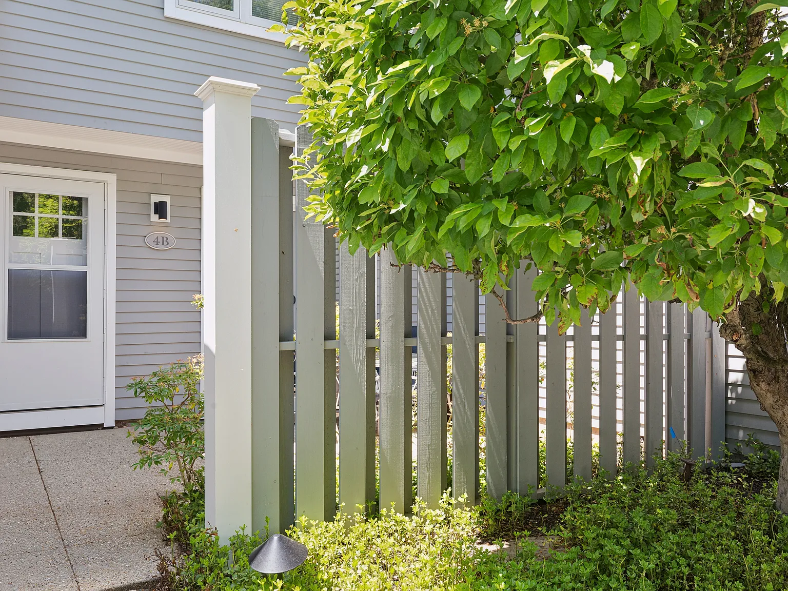 Serene Hamptons Retreat — Photo 1