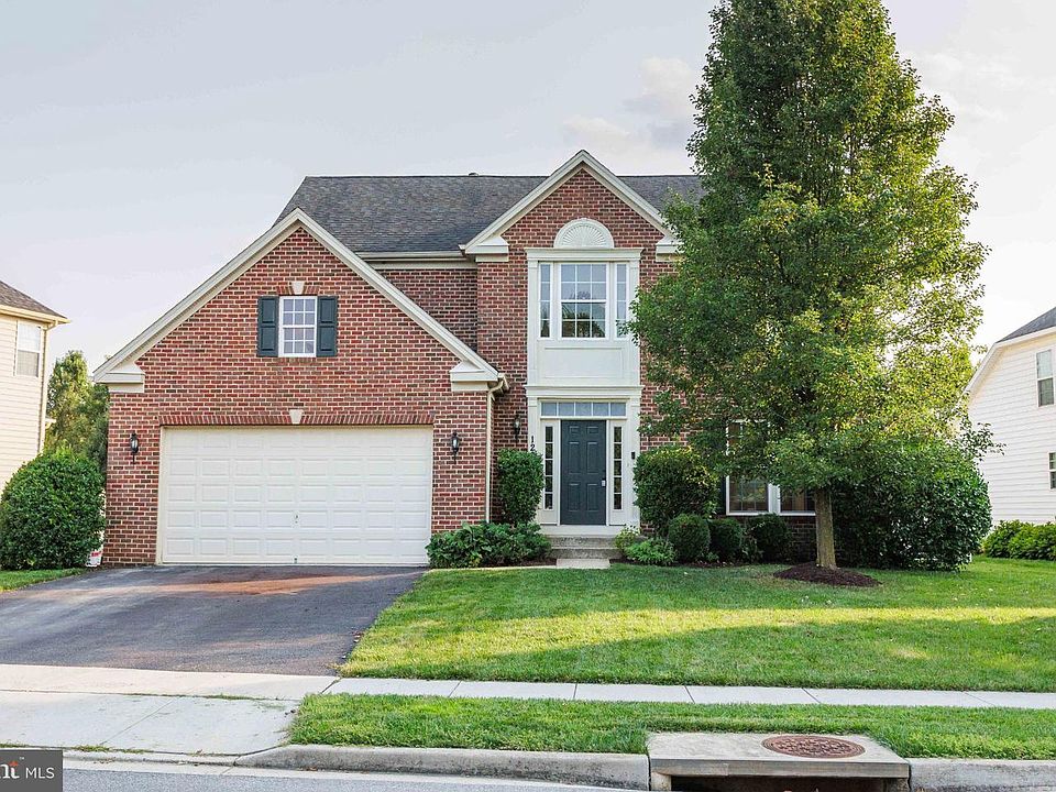 1st image of 122 Sunlight Ct