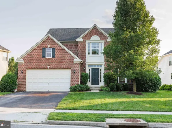 122 Sunlight Ct, Frederick, MD 21702