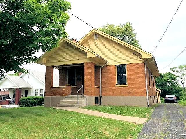 1st image of 3061 McHenry Ave