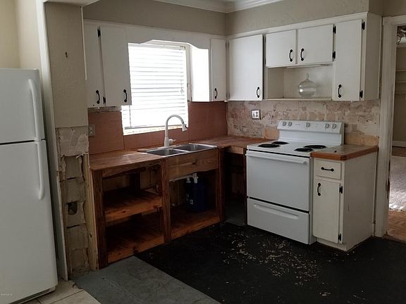 5th image of 1310 NE 11th Ave