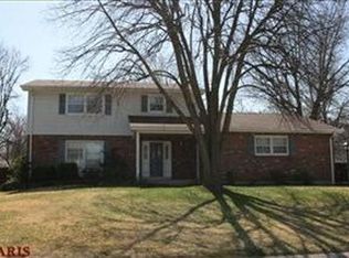 604 Nancy Dr, Saint Charles, MO 63301