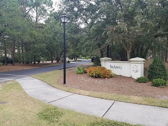 Marsh Point Ln entrance