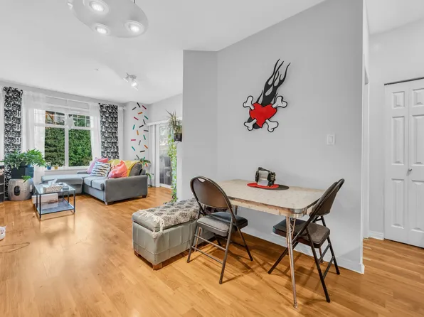 83 Star Cres #213, New Westminster, BC V3M 6X8