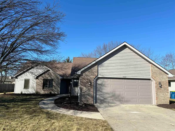 1502 Ridgewood Ln, Bluffton, IN 46714