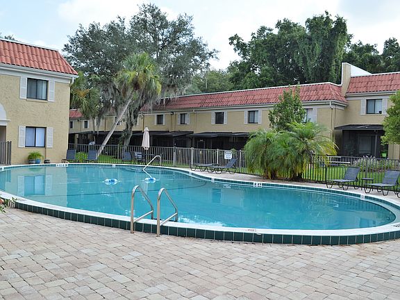 2nd image of 5811 Atlantic Blvd Unit 205