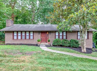 8952 Shallowford Rd, Knoxville, TN 37923