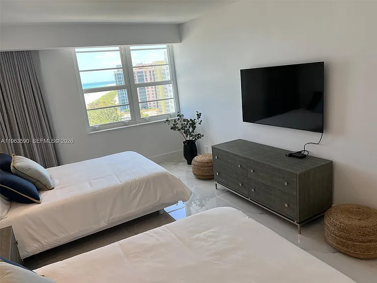 100 Lincoln Rd #1548 — Photo 32