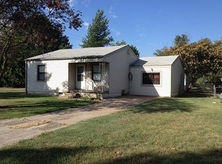 1023 13th St, Perry, OK 73077