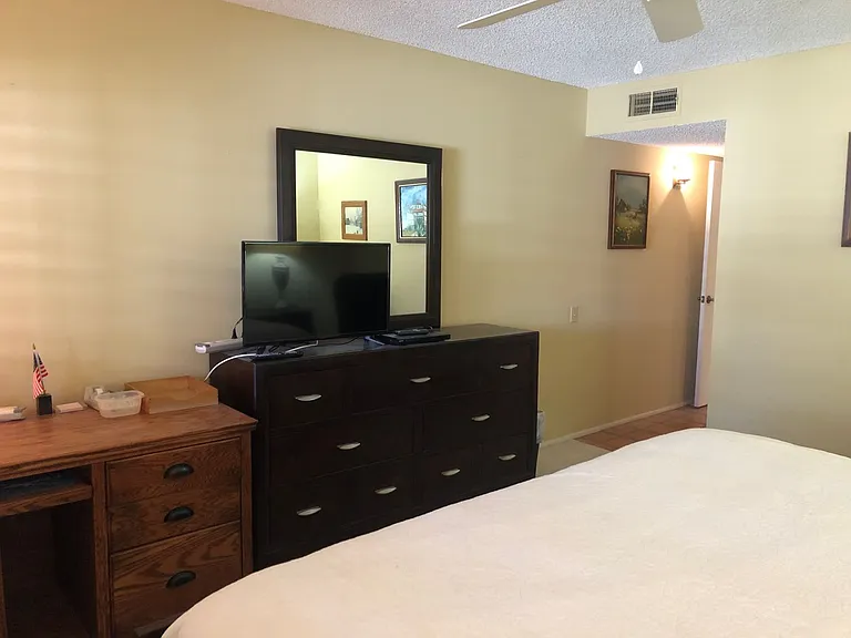 15 Leisure World — Photo 24
