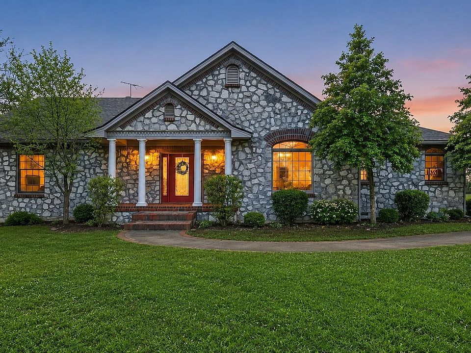 1st image of 120 Old Pond Way