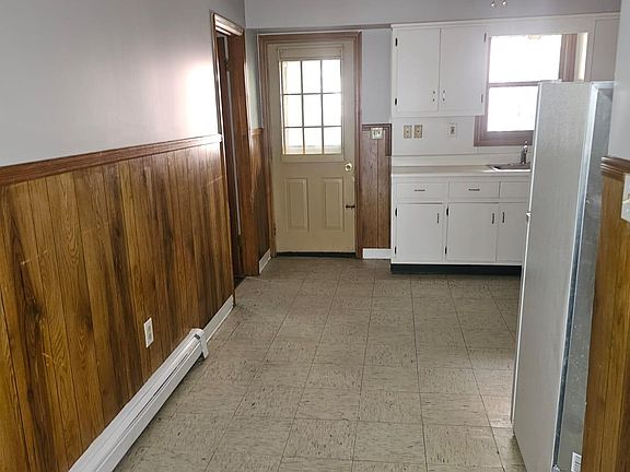 2nd image of 30 Monument St APT 1