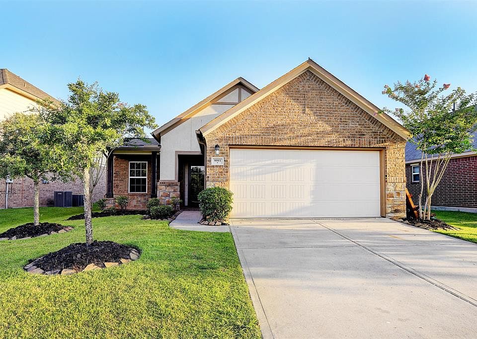 Beautiful home with upgraded brick and stone elevation in highly sought after Willow Creek Farms.