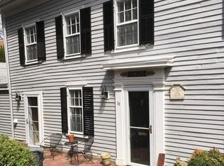 10 Lee St, Marblehead, MA 01945