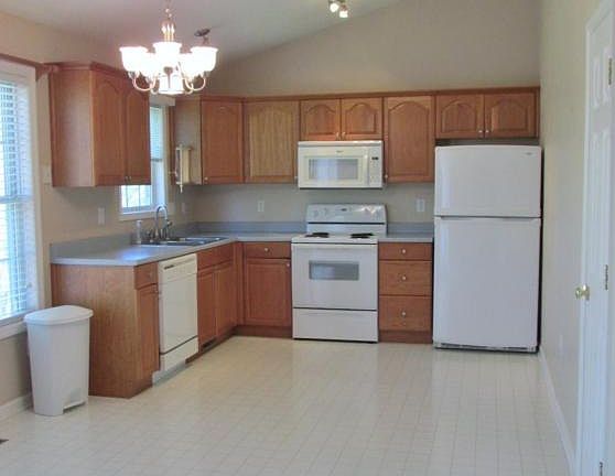 4th image of 219 Eugene Dr NW