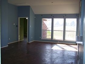 2nd image of 117 Larry Dr