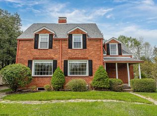 305 Mulberry St, Morgantown, WV