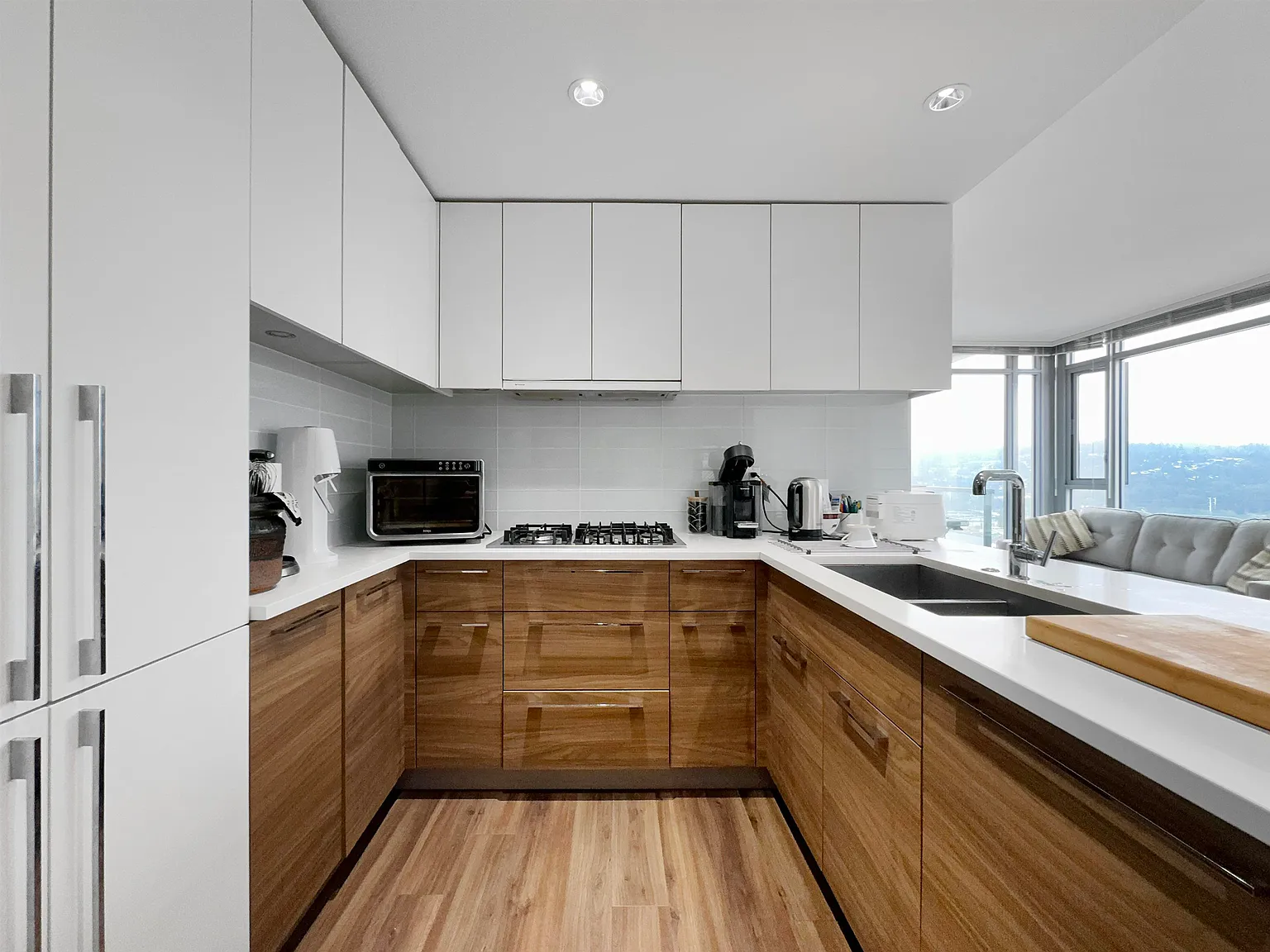 1 bed, 572 sqft, $2,150 — Photo 4