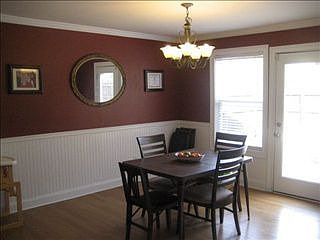5th image of 551 Edgewood Dr
