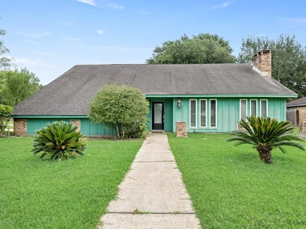 6250 Chisholm Trl, Beaumont, TX 77708