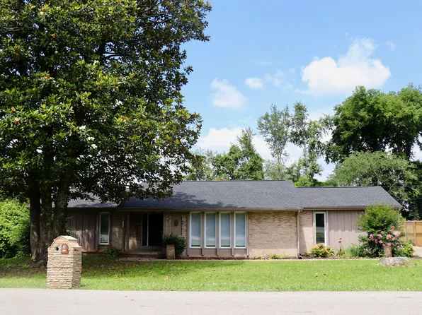 2605 Yuma Dr, Bowling Green, KY 42104