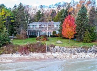 424 Lower Lasalle Rd, Algoma, WI 54201