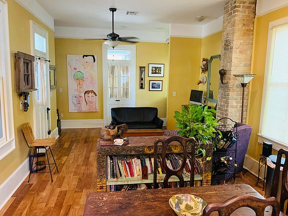 3rd image of 400 Delery St