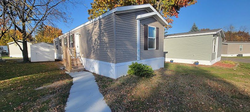 1st image of 47 Bluebird Hill Dr #242
