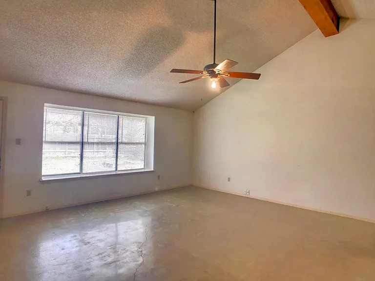 2816 Norfolk Dr — Photo 5