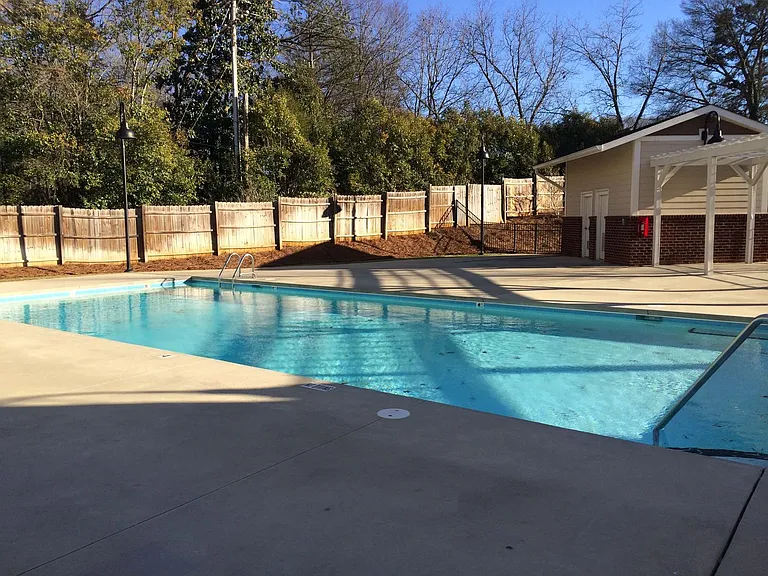 1000 E Woodlawn Rd #416 — Photo 3