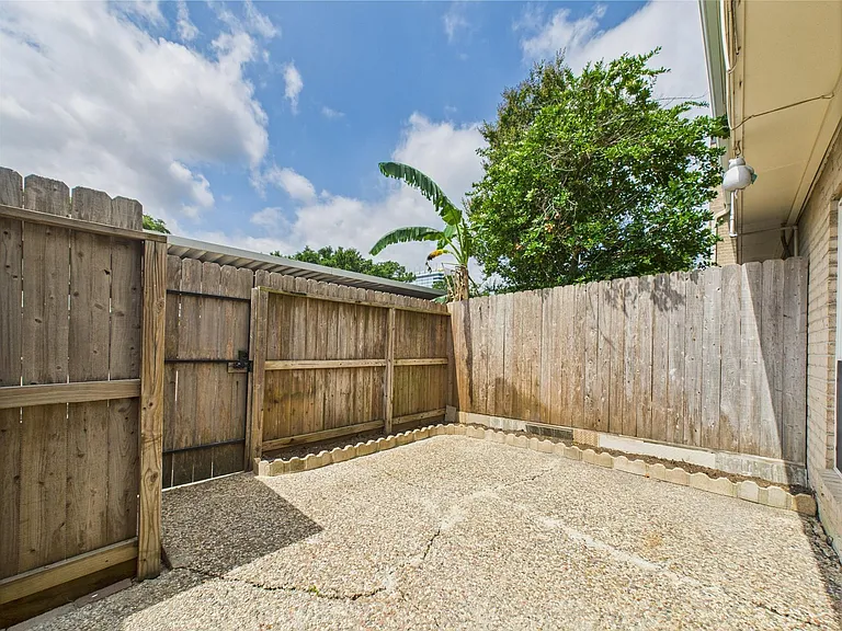 10380 Briar Forest Dr #32/6 — Photo 32