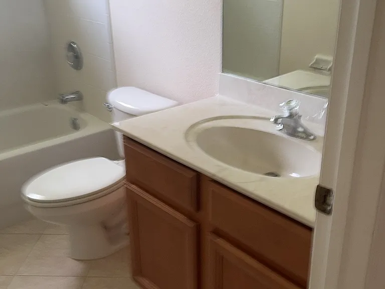 2362 Glasbern Cir — Photo 21